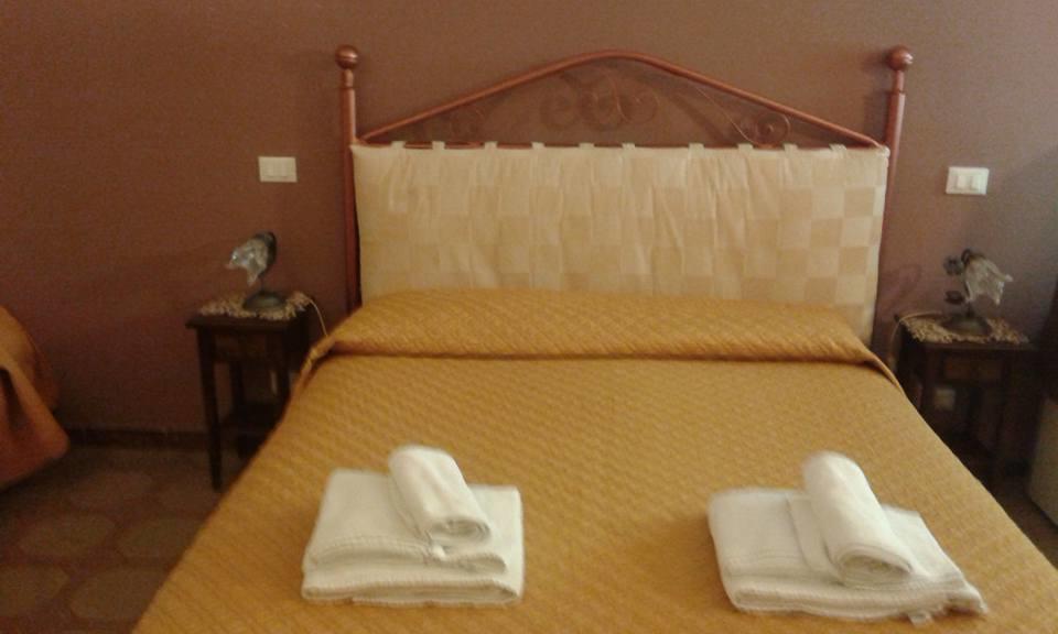 Hotel Casa Rosanna Terrasini Habitación foto